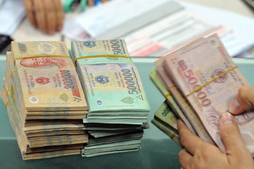 Banks try to cut loan rates but seek Gov't help