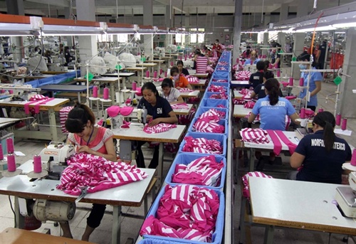 Textile firms propose wage freeze