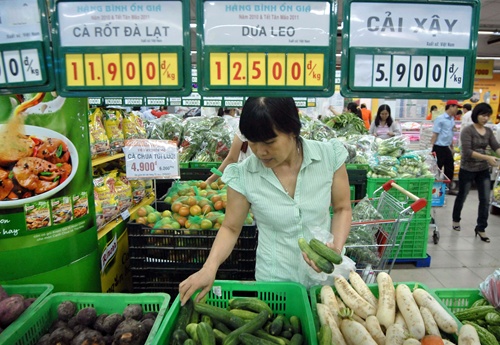 Core inflation to rise to about 2% in 2016