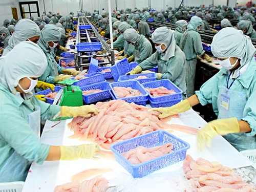 Fish exporters face difficulties in hitting year-end goal
