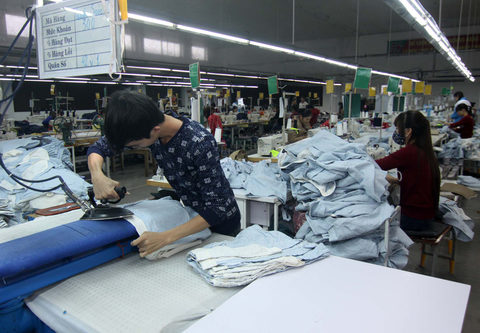 Garment sector faces rough 2017