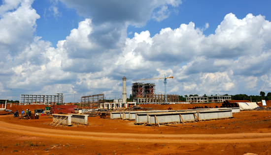 Vietnamese giants race for huge steel complexes