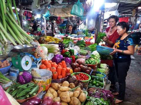 Traditional markets need to be nurtured