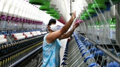 VN textile sector urged to diversify raw material import sources