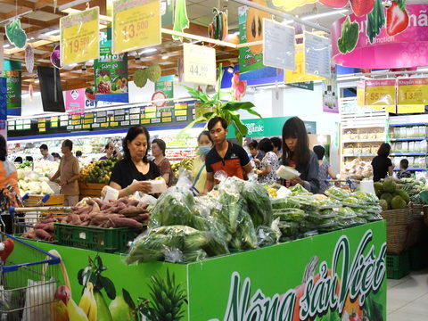 Co.opmart offers discounts on farm produce despite higher rainy season prices