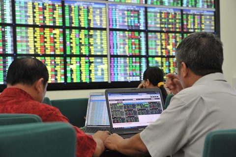 Derivatives market to begin in August: Official