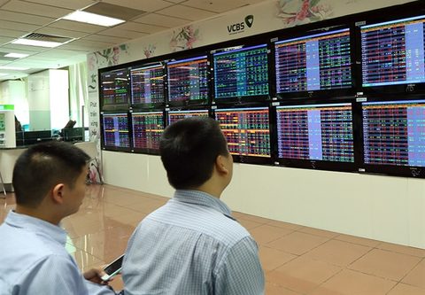 Share performance to be mixed: analysts