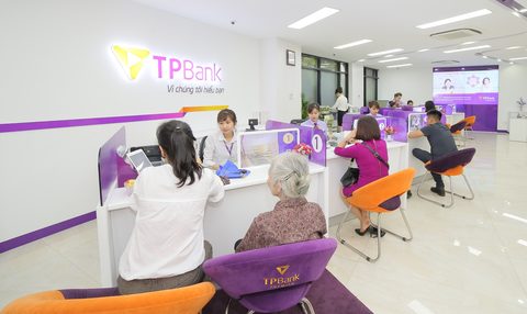 VN banks hired more in H1