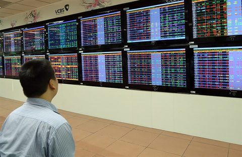 VN shares tumble on global tension