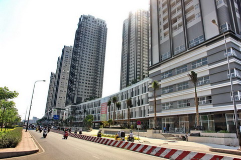 HCM City’s authorities grapple with high-rise construction boom