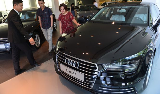 Vietnam spends $2.1bn importing 94,000 cars in 2017