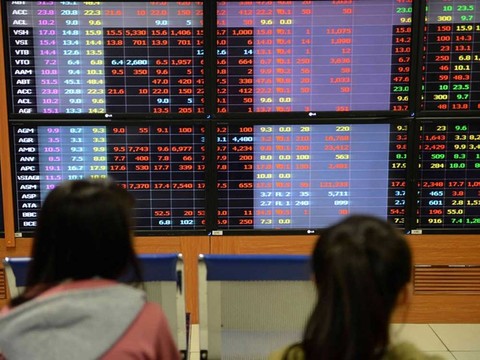 VN stocks plummet over margin policy