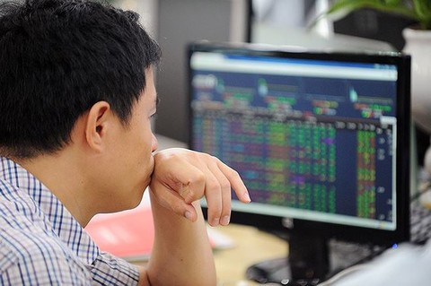 VN shares drop on energy stocks