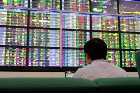 Key stocks rebound, fueling VN-Index’s recovery