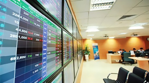 Securities stocks push VN Index to 1,200 points