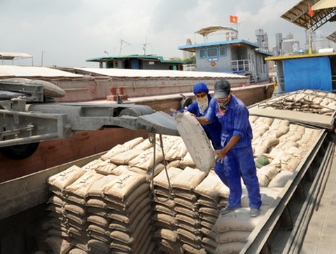 Strong domestic cement export growth, China’s production drops
