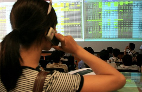 Shares up on banking, securities stocks