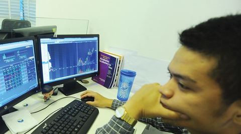 VN markets up on back of financial stocks