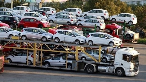 Customs agency reports more auto imports