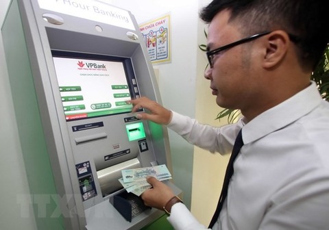 Central bank takes steps to ensure ATM service quality before Tết