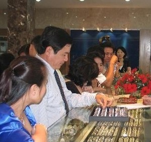 Jewellery promotions launched in HCM City for Tet