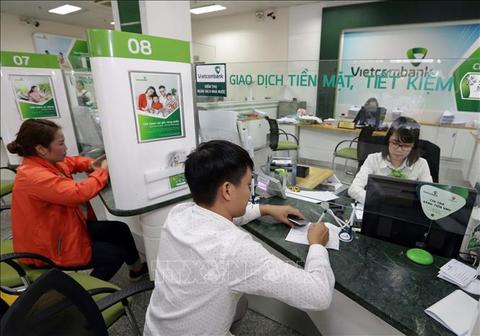 VN stocks slip as selling pressurises banks and realty firms