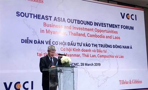 Vietnamese companies urged to go to Southeast Asian markets