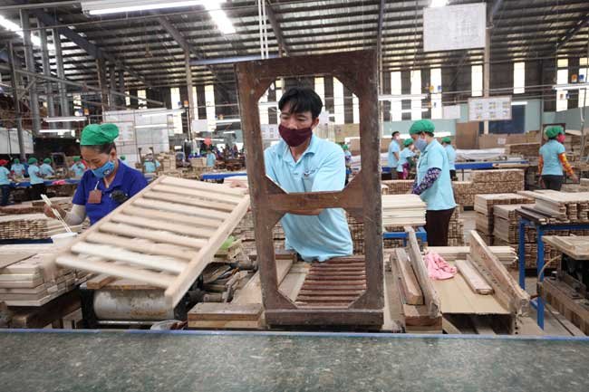 PM expects wood processing to become spearhead economic sector