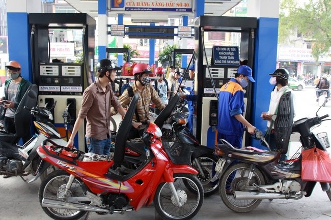 Trade ministry explains fuel price hike