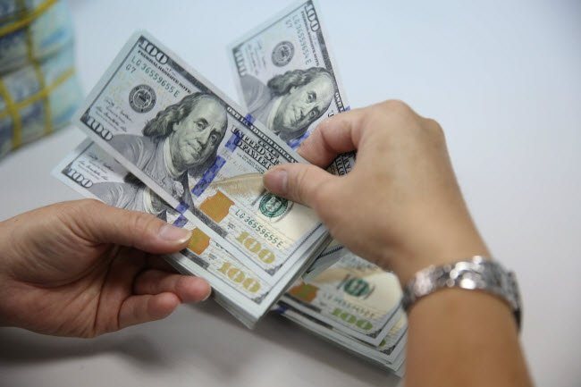 Remittances to HCMC rise in Jan-Aug