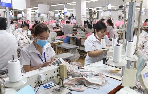 Textile, rubber-plastic brace for raw material shortage