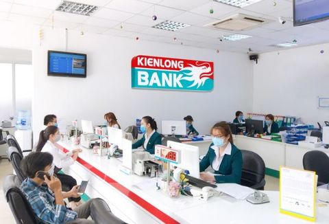 Kienlong Bank to sell 176 million shares of Sacombank (STB)