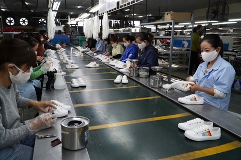 Footwear industry expects more export opportunities by year-end