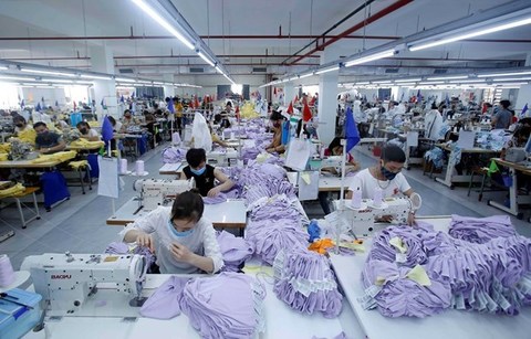 Footwear and textile set for strong bounce back