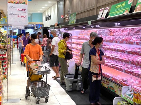 Steady prices of consumer goods, higher sales mark Tet