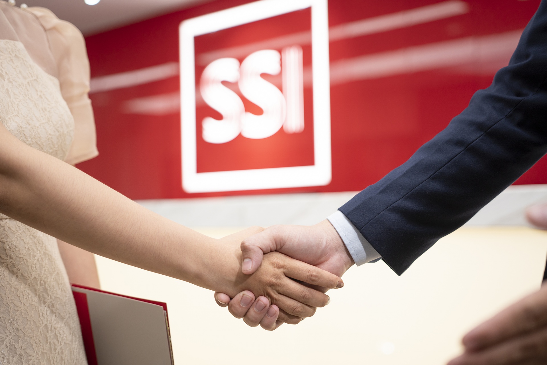 SSI inks its largest loan agreement worth $440 million with VietinBank