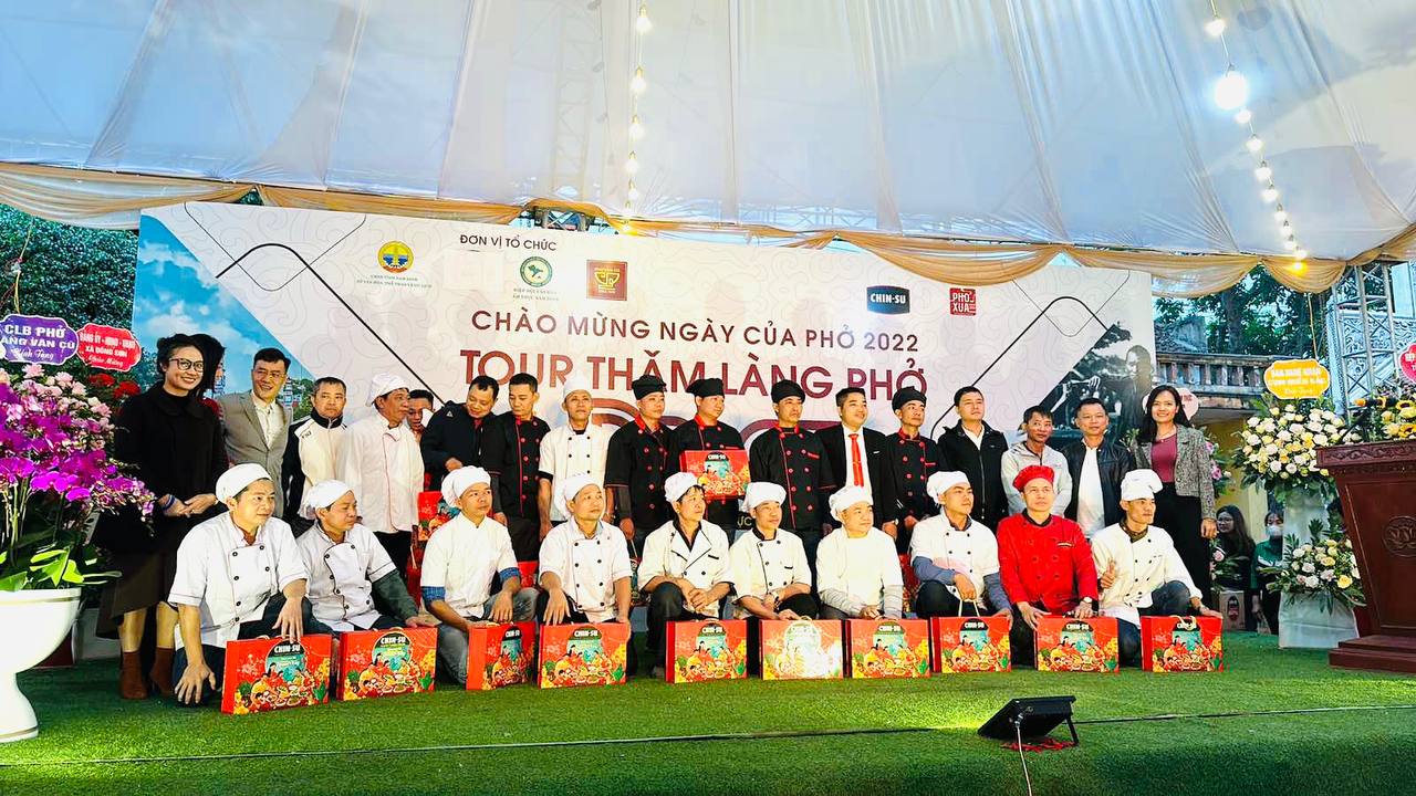 Honoring traditional values, CHIN-SU honors artisans of Nam Dinh pho village
