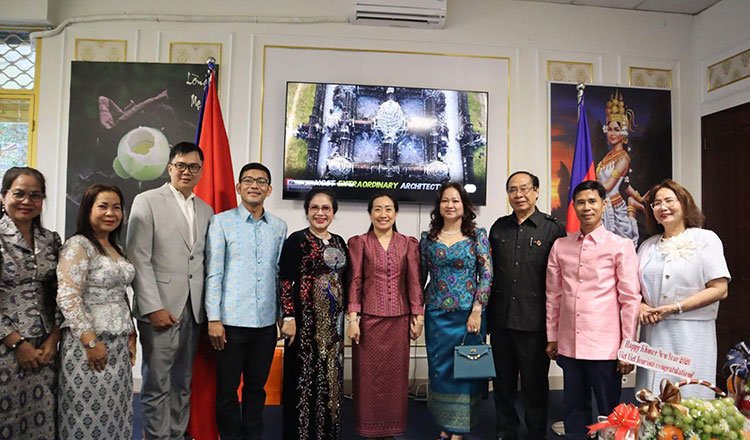 /2026/04/cambodia-vietnam-business-gathering-marks-khmer-new-year-in-ho-chi-minh-city-52000-630566.htm